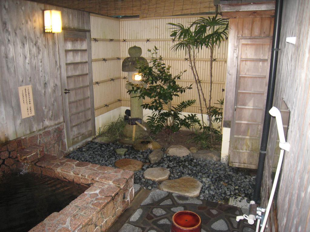 Utsumionsen Ichizu Hotel Aichi Eksteriør billede