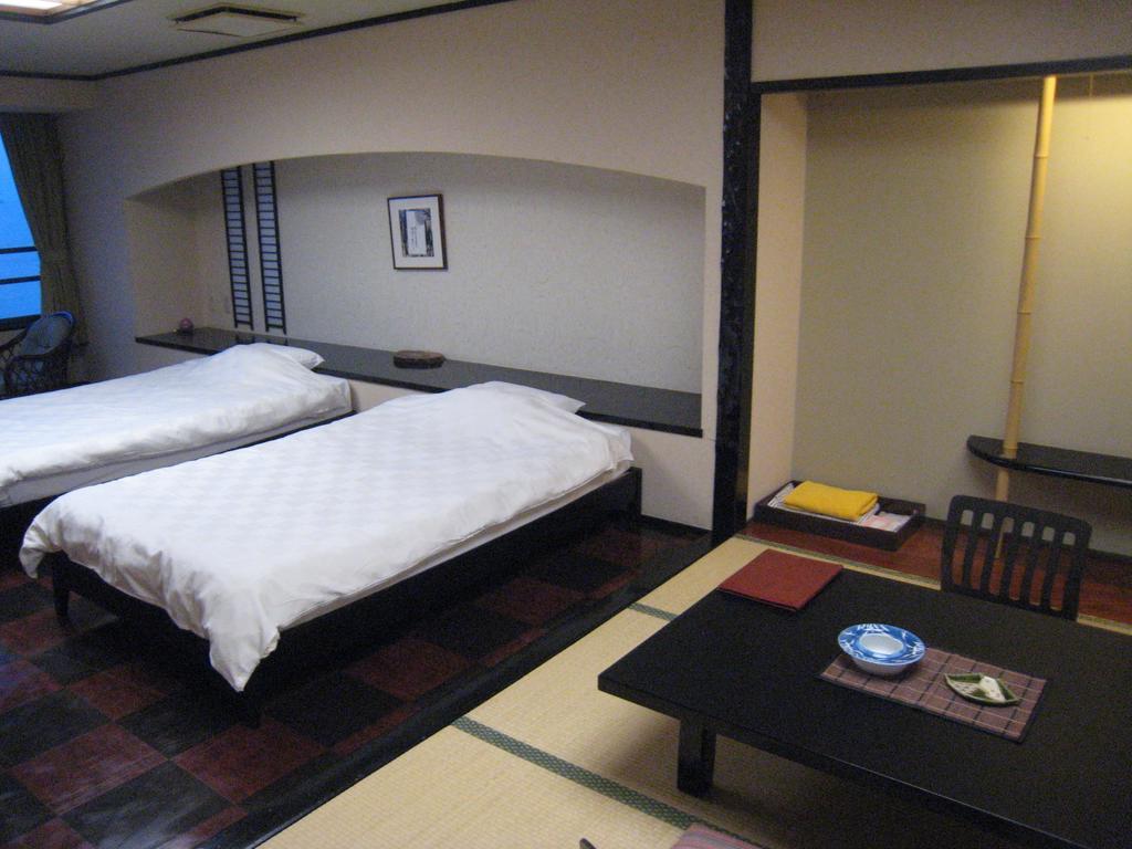 Utsumionsen Ichizu Hotel Aichi Eksteriør billede