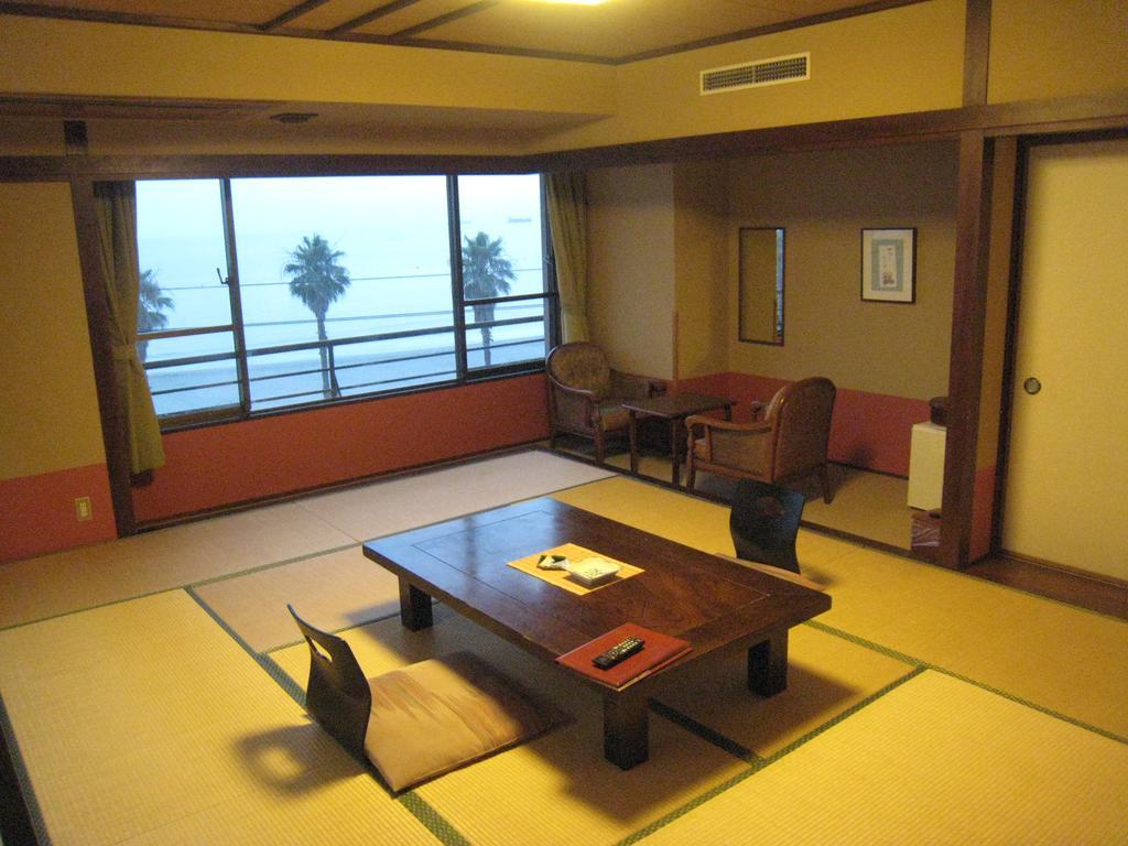 Utsumionsen Ichizu Hotel Aichi Eksteriør billede