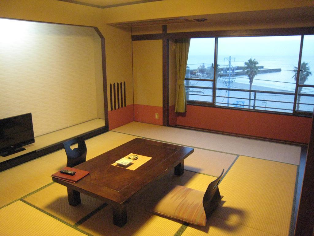 Utsumionsen Ichizu Hotel Aichi Eksteriør billede