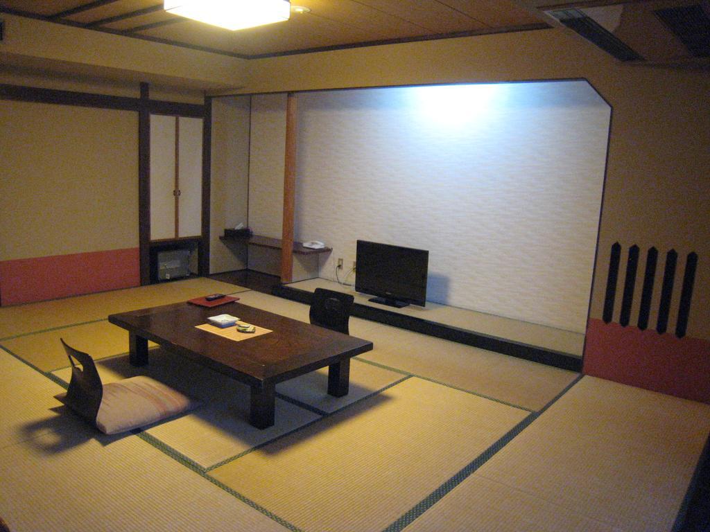Utsumionsen Ichizu Hotel Aichi Eksteriør billede