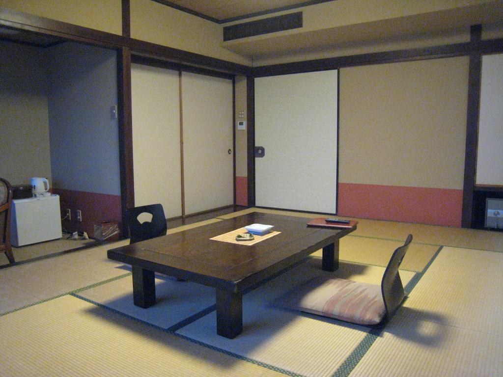 Utsumionsen Ichizu Hotel Aichi Eksteriør billede