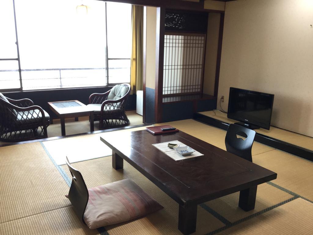 Utsumionsen Ichizu Hotel Aichi Eksteriør billede